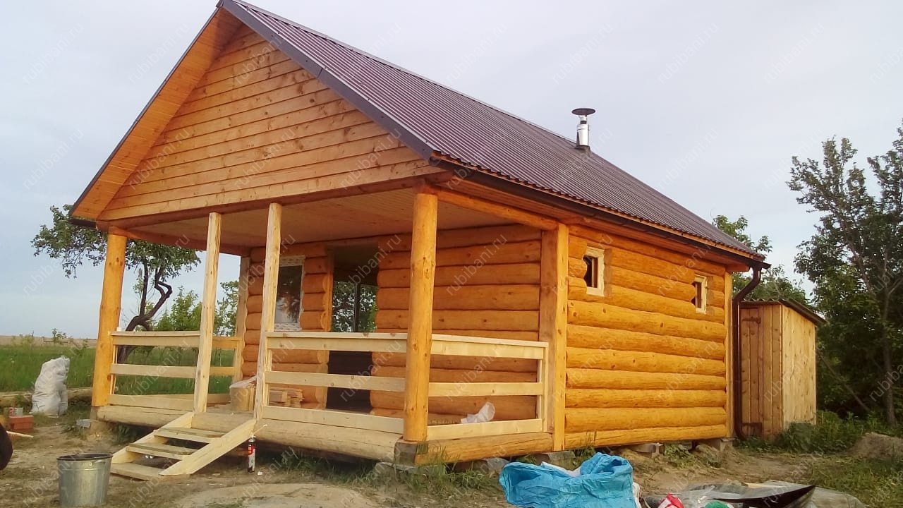 Баня 5 на 5 с террасой, сруб в лапу — фото 1 Баня 5 на 5 с террасой, сруб в лапу — фото 1