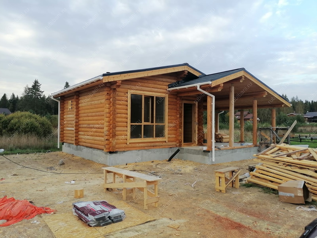 Баня из оцилиндрованного бревна под ключ — фото 1 Баня из оцилиндрованного бревна под ключ — фото 1